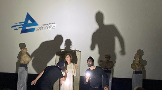 Αγρίνιο: Εξαιρετική η παράσταση «Οι Μύθοι των Αγαλμάτων» στο Αρχαιολογικό Μουσείο (Videos – Photos)
