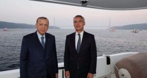 Μήνυμα Στόλτενμπεργκ στην Τουρκία: «Οι διαφωνίες με την Ελλάδα πρέπει…