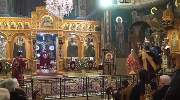 Ι.Ν. Αγίου Δημητρίου Αγρινίου: Η Αρχιερατική Θεία Λειτουργία των Χριστουγέννων (Video – Photos)