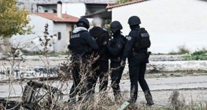 Αγρίνιο: Έφοδοι της Αστυνομίας σε καταυλισμούς Ρομά | Επτά προσαγωγές…