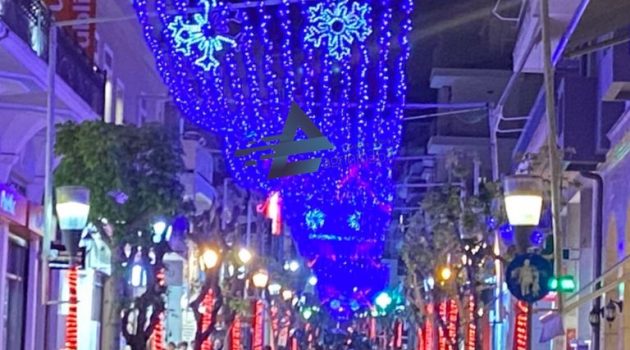Χριστούγεννα 2022 – Αγρίνιο: Το Εορταστικό Ωράριο των Καταστημάτων
