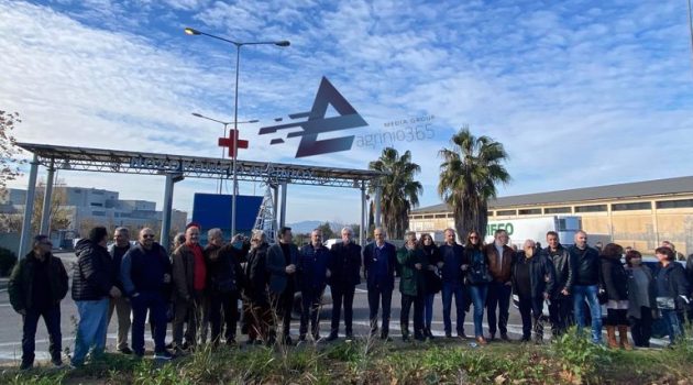 Νοσοκομείο Αγρινίου: Ανθρώπινη αλυσίδα διαμαρτυρίας για τη Μ.Ε.Θ. | Δηλώσεις (Videos – Photos)