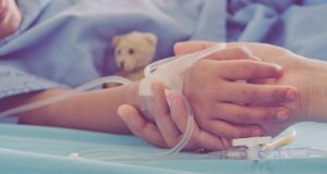 Μαγιορκίνης: «Σπάνια επιπλοκή ο θάνατος της 6χρονης από στρεπτόκοκκο» –…