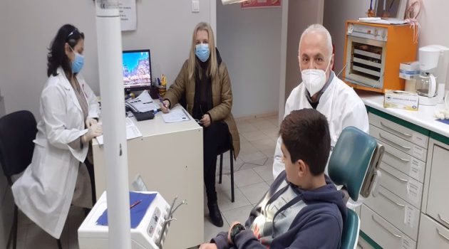 Κοινωνικό Ιατρείο Δ. Αγρινίου: Δωρεάν προληπτικός οδοντιατρικός έλεγχος σε μαθητές (Photos)