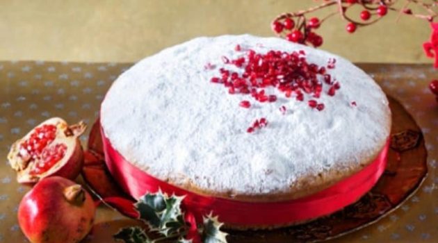 Ο Σύλλογος Γυναικών Καλυβίων κόβει την Πρωτοχρονιάτικη πίτα του