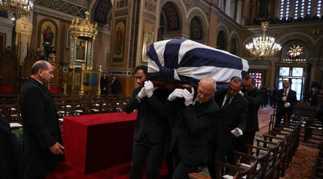 Η Κηδεία του Τέως Βασιλιά Κωνσταντίνου: Το λαϊκό προσκύνημα, οι αφίξεις, η Εξόδιος Ακολουθία (Videos)