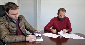 Περιφέρεια: Υπεγράφη η σύμβαση για την αποκατάσταση οδοστρώματος στη Φραγκόσκαλα…
