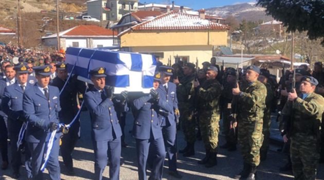 Η Ελλάδα αποχαιρετά τον Σμηναγό Ευστάθιο Τσιτλακίδη – Live από το Νευροκόπι Δράμας (Video)