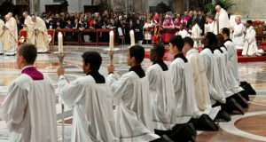Δήλωση – έκπληξη από τον Πάπα: «Η αγαμία των κληρικών…