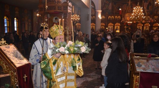 Αγρίνιο – Ι.Ν. Αγίων Κωνσταντίνου και Ελένης: Η Κυριακή της Σταυροπροσκυνήσεως (Photos)