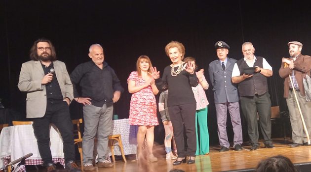 Αγρίνιο: Με επιτυχία η πρεμιέρα της θεατρικής κωμωδίας «Πάρτυ στο Μαντρί» (Photos)
