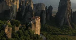 Δυτική Ελλάδα: Πού βρίσκεται το υψηλότερο ορθόδοξο ξωκλήσι στον κόσμο…