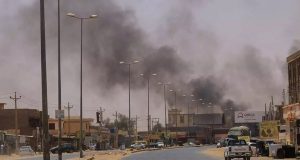 Σουδάν: Δύο Έλληνες χτυπήθηκαν από ρουκέτα – Εγκλωβισμένοι πιστοί στην…