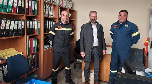 Ο Γρηγόρης Θεοδωράκης στην Πυροσβεστική Υπηρεσία Αγρινίου (Photos)