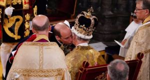 Βασιλιάς Κάρολος και Πρίγκιπας Γουίλιαμ: Ο όρκος του διαδόχου και…