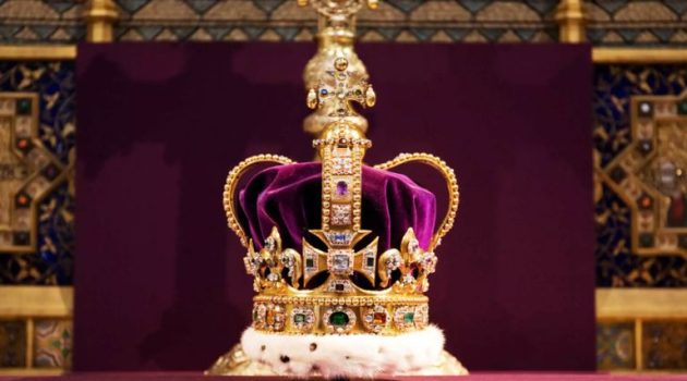 Βασιλιάς Κάρολος: Όλα όσα πρέπει να γνωρίζετε για την Τελετή Στέψης (Videos)