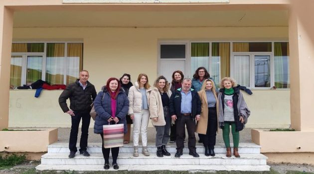 Επίσκεψη της Α.Μ.Κ.Ε. «Αγριωνίς Γαία» σε Δημοτικά Σχολεία του Δήμου Αγρινίου (Photos)