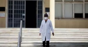 Θεσσαλονίκη: Γυναίκα ξυλοκόπησε γιατρό – Αρνήθηκε να της δώσει ψεύτικη…