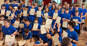 Ο Δήμαρχος Αγρινίου επέδωσε επαίνους στους μαθητές που διακρίθηκαν στην…