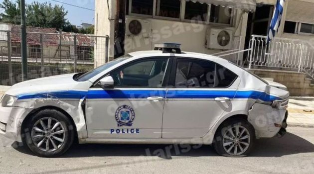 Φάρσαλα: Συνελήφθη άνδρας σε κατάσταση αμόκ – Χτύπησε περιπολικό με το αυτοκίνητό του