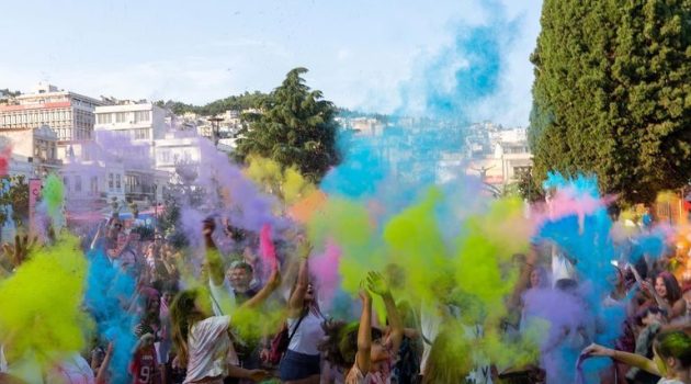 Το Φεστιβάλ Χρωμάτων το Σάββατο στο Αγρίνιο! (Photos)
