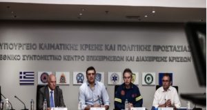 Βασίλης Κικίλιας: «Από ανθρώπινο χέρι η πλειοψηφία των πυρκαγιών»