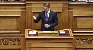 Κυριάκος Μητσοτάκης από τη Βουλή για τις φωτιές: «Είμαστε σε…