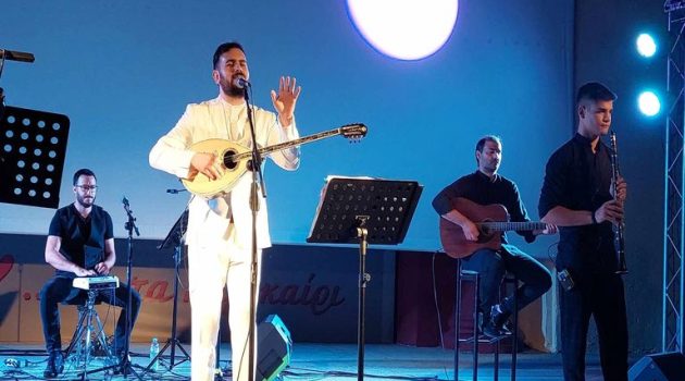 Αγρίνιο – «Ελληνίς»: Ξεσήκωσε το κοινό ο Παύλος Μπερμπερίδης με την ορχήστρα του (Video – Photos)
