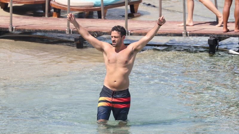 konstantinos arguros mukonos diakopes sunaulies