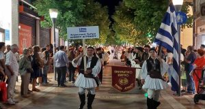 Αγρίνιο – Διεθνές Φεστιβάλ Παραδοσιακών Χορών: Πλήθος κόσμου στην Επίσημη…