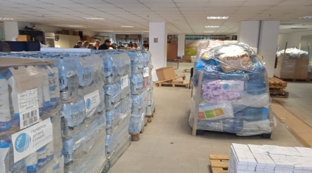Περιφέρεια: Ολοκληρώθηκε η συγκέντρωση ανθρωπιστικής βοήθειας για τους πληγέντες της Θεσσαλίας