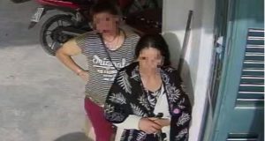 Δρυμός Ακτίου-Βόνιτσας: Γυναίκες «μπούκαραν» σε σπίτι, τις «τσάκωσε» η κάμερα