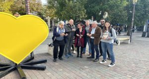 Αγρίνιο: «Ευχαριστώ» στους ανθρώπους της Καθαριότητας με κίτρινη καρδιά (Photos)