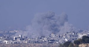Τουλάχιστον 45 νεκροί από ισραηλινό αεροπορικό βομβαρδισμό σε κατοικίες στην…