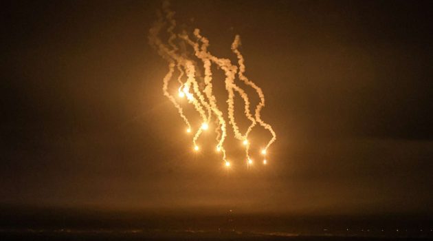 Γάζα – Λ. Οίκος: «Τραγικό λάθος» ο θάνατος ομήρων από ισραηλινά πυρά – Μήνες πολέμου αλλά με χαμηλότερης έντασης επιχειρήσεις