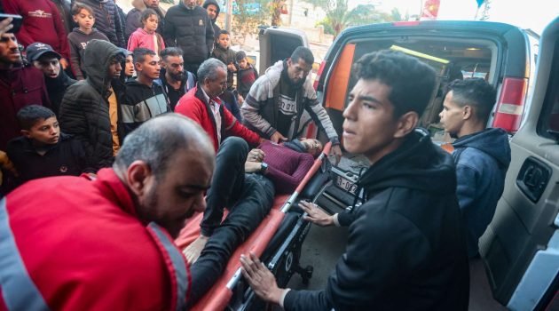 Π.Ο.Υ: Νέοι ασθενείς καταφθάνουν στο τμήμα επειγόντων του νοσοκομείου αλ Σίφα της Γάζας κάθε λεπτό