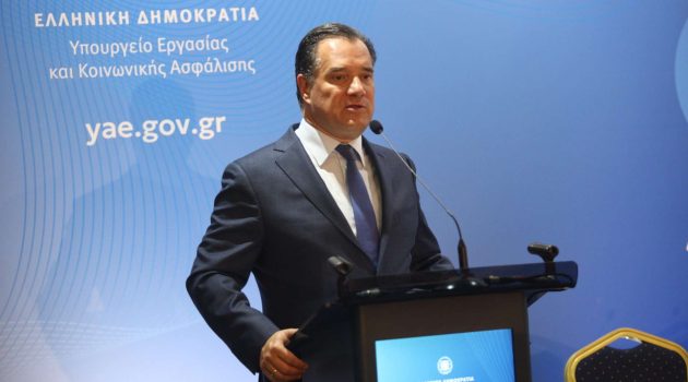 Αδ. Γεωργιάδης: Πάνω από 100.000 εργαζόμενοι θα δουν αύξηση μισθού το 2024 λόγω τριετιών