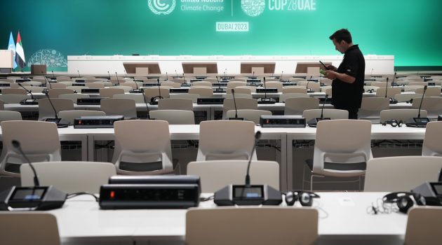 COP28: Διπλωματικός «πόλεμος» για τα ορυκτά καύσιμα – «Καταγράφουμε πρόοδο, αλλά όχι γρήγορα» λέει ο πρόεδρος της διάσκεψης