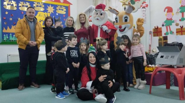 Δήμος Αμφιλοχίας: Δώρα και εκπλήξεις από το ΚΕ.Κ.Α.Δ.Α. για τα παιδιά των Παιδικών Σταθμών (Photos)