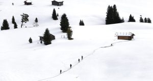 Γαλλία: Δύο νεκροί από χιονοστιβάδα στις Άλπεις – Ένας ορειβάτης…