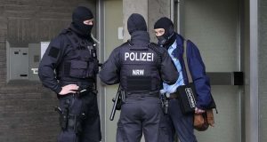 Φόβοι για τρομοκρατικό χτύπημα στην Ευρώπη – Σαρωτικοί έλεγχοι και…