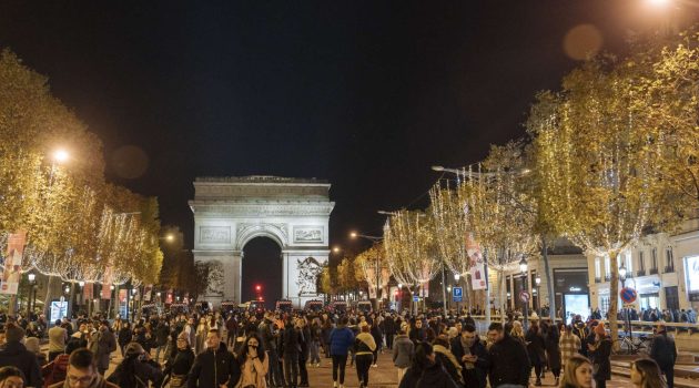 Πάνω από 90.000 αστυνομικοί και στρατιωτικοί επί ποδός στη Γαλλία για την παραμονή της Πρωτοχρονιάς στο Παρίσι