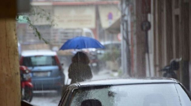Καιρός 7/12: Βροχές και καταιγίδες σε πολλές περιοχές της χώρας – Πέφτει ο υδράργυρος