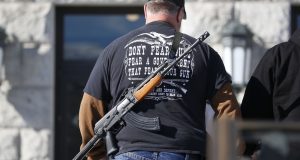 ΗΠΑ: Ομοσπονδιακό δικαστήριο έκρινε Συνταγματική την οπλοφορία σε δημόσιους χώρους
