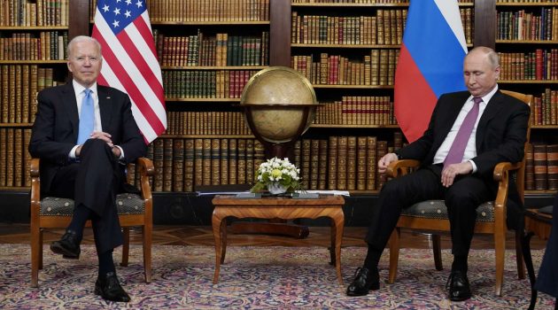 «Απόλυτες ανοησίες» χαρακτήρισε ο Πούτιν το σχόλιο του Μπάιντεν για σχέδιο της Ρωσίας να επιτεθεί σε χώρα του NATO
