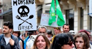 ΗΠΑ: Δικαστήρικο καταδίκασε τη Monsanto να πληρώσει πρόστιμο 857 εκατ.…