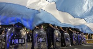 Αργεντινή: Μέτρα ασφαλείας ετοιμάζει η κυβέρνηση για να αντιμετωπίσει κύμα…