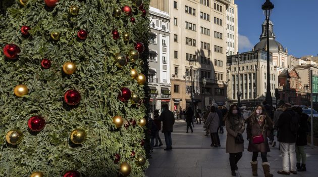 Ισπανία: Το κρατικό λαχείο των Χριστουγέννων μοιράζει 2,4 δισεκατομμύρια σε χιλιάδες τυχερούς
