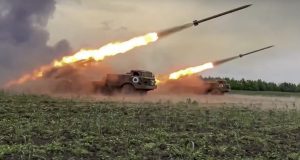 Ουκρανία: Η στρατιωτική διοίκηση του Κιέβου ανέφερε περίπου 50 τραυματίες…