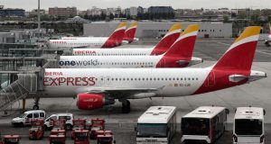 Ισπανία: Ακυρώθηκαν 400 πτήσεις ενόψει απεργίας των εργαζομένων στις επίγειες…